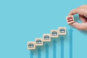 Interim home care franchises provide opportunities for entrepreneurs to help people receive the care they need in their homes.